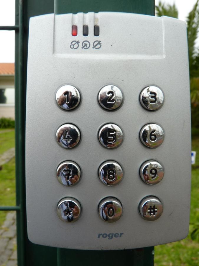 Azores Holidays House -B&B - Suites - Self Check-In Keyboard Ponta Delgada Buitenkant foto