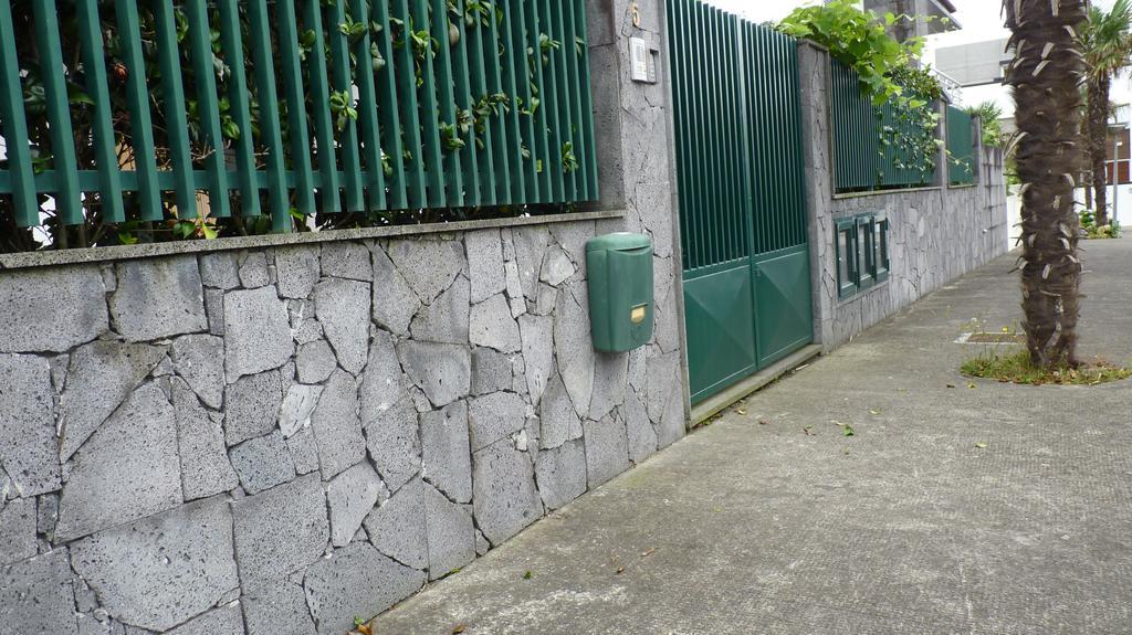 Azores Holidays House -B&B - Suites - Self Check-In Keyboard Ponta Delgada Buitenkant foto